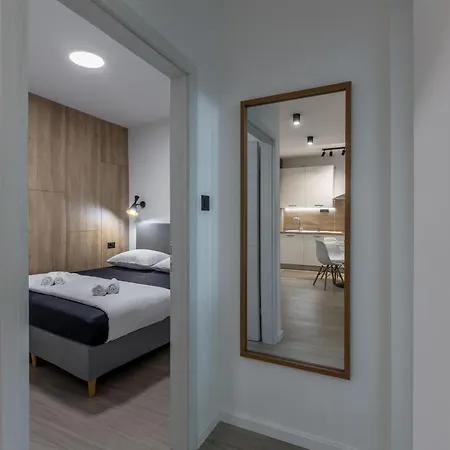 Near Bacvice アパート スプリト