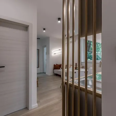 Near Bacvice Daire *